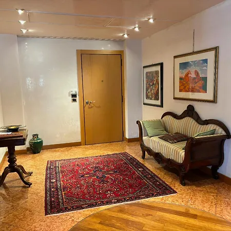 Veronajourneys Emilei Apartamento