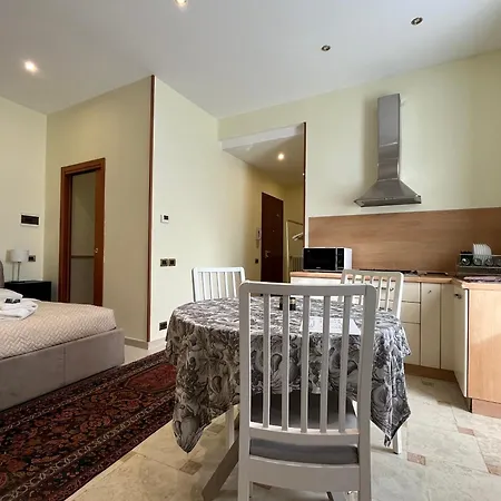 Veronajourneys Emilei Appartement *